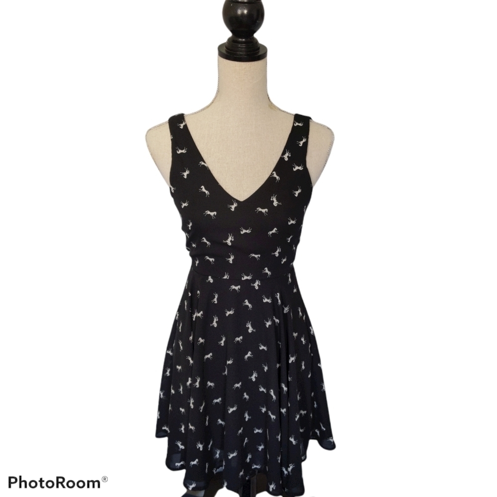 Everly Black and White Horse Print Dress S